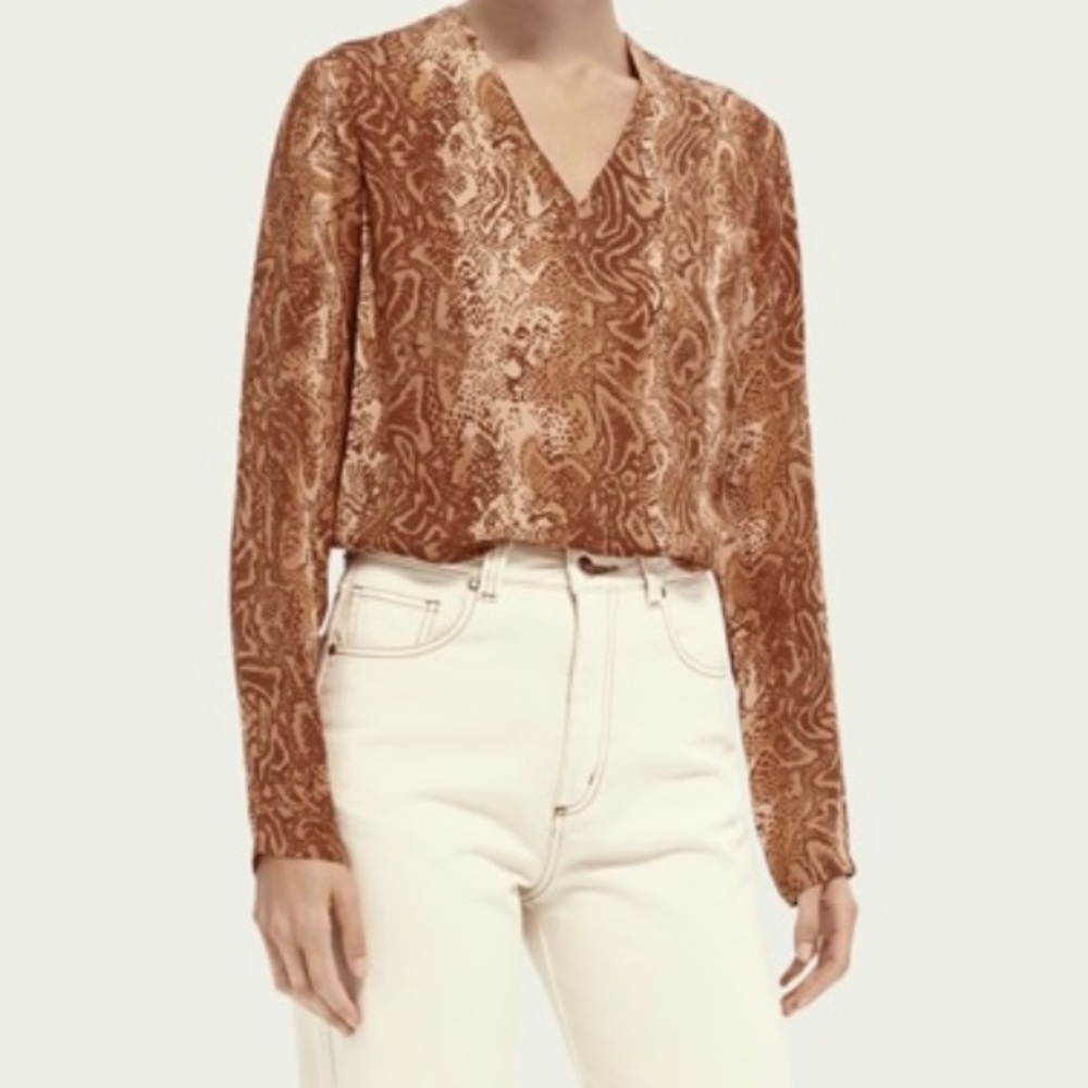 🆕 Scotch & Soda Glorinda V neck blouse Large